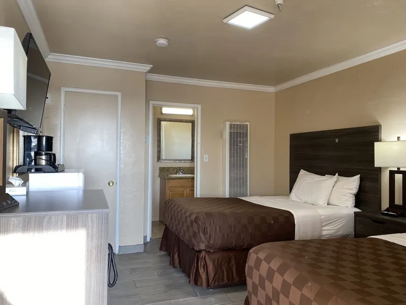 Holland Inn & Suites hotel detail image 2