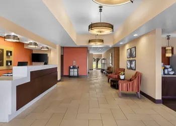 Comfort Suites Clovis - Fresno hotel thumbnail 3
