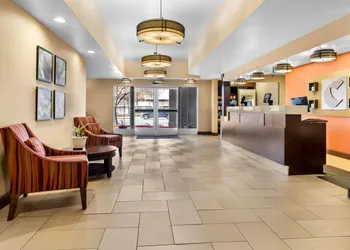 Comfort Suites Clovis - Fresno hotel thumbnail 4