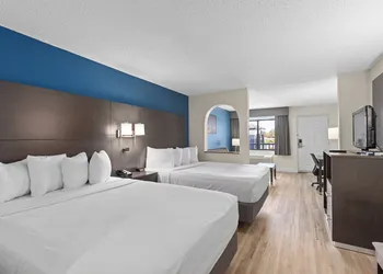 Baymont by Wyndham Orlando East hotel thumbnail 2