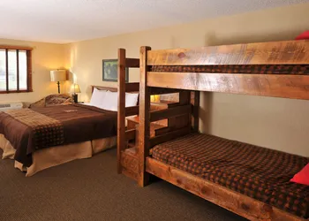 Boarders Inn & Suites by Cobblestone Hotels – Waukon hotel thumbnail 4
