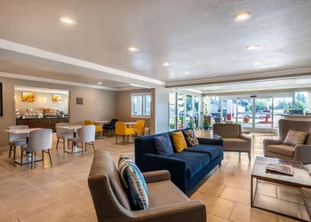 Comfort Inn Gilroy hotel thumbnail 4