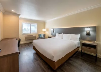 Comfort Inn Gilroy hotel thumbnail 8