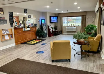 Super 8 by Wyndham Clearfield hotel thumbnail 3