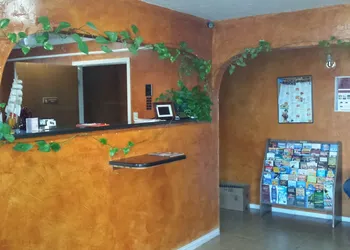 Carefree Inn Flatonia hotel thumbnail 3