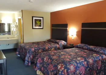 Carefree Inn Flatonia hotel thumbnail 6