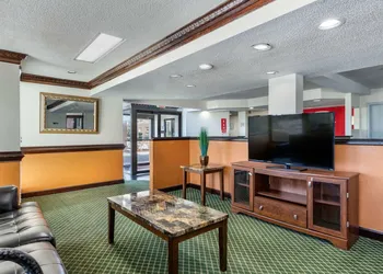 Econo Lodge Florence - Darlington hotel thumbnail 2