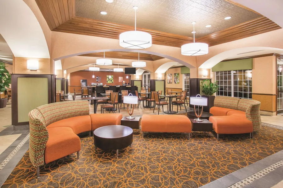 La Quinta Inn & Suites by Wyndham Bentonville hotel detail image 2
