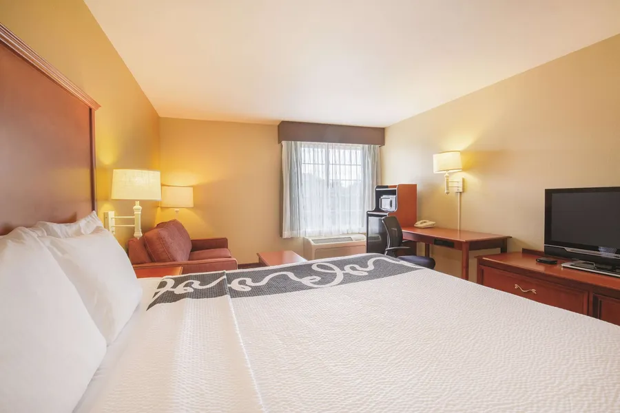 La Quinta Inn & Suites by Wyndham Bentonville hotel detail image 6