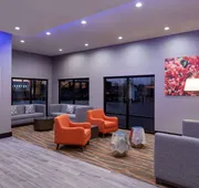 La Quinta Inn & Suites by Wyndham St Louis Route 66 hotel detail image 3
