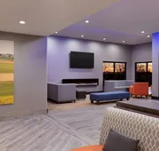 La Quinta Inn & Suites by Wyndham St Louis Route 66 hotel detail image 4