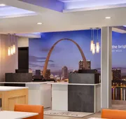 La Quinta Inn & Suites by Wyndham St Louis Route 66 hotel detail image 5