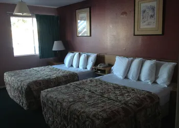 Blue Seal Inn hotel thumbnail 2