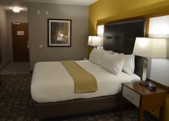 Holiday Inn Express Hotel & Suites Albany by IHG hotel thumbnail 6