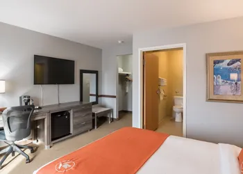 Amsterdam Inn & Suites Moncton hotel thumbnail 7