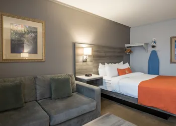 Amsterdam Inn & Suites Moncton hotel thumbnail 8