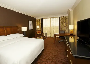 Hilton Orange County/Costa Mesa hotel thumbnail 7