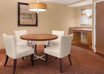 Hilton Orange County/Costa Mesa hotel thumbnail 8