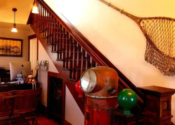 Captain's Inn at Moss Landing hotel thumbnail 4