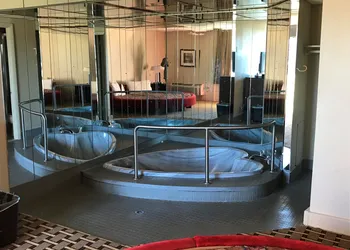 Grantmoore Motor Lodge hotel thumbnail 5