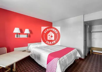 OYO Hotel Houston Southwest I-69 hotel thumbnail 5