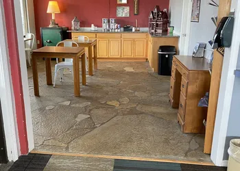 Ocean Shores Inn & Suites hotel thumbnail 2