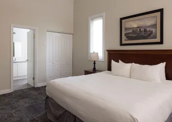 Rocky Crest Golf Resort hotel thumbnail 6