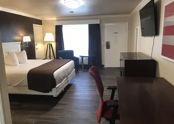 Abby's Anaheimer Inn hotel thumbnail 5