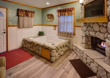 Cathy's Cottages hotel thumbnail 3