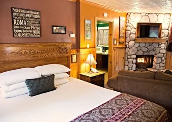 Cathy's Cottages hotel thumbnail 6