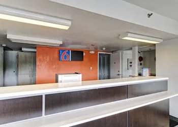 Motel 6 Amherst, OH - Cleveland West - Lorain hotel thumbnail 2