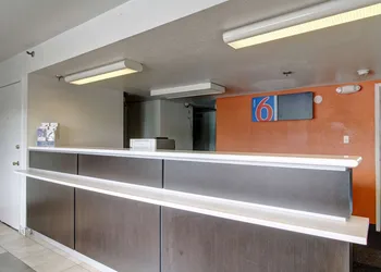 Motel 6 Amherst, OH - Cleveland West - Lorain hotel thumbnail 3