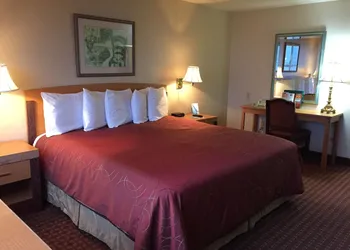 Port Angeles Inn hotel thumbnail 4