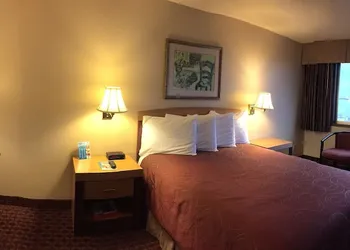 Port Angeles Inn hotel thumbnail 6