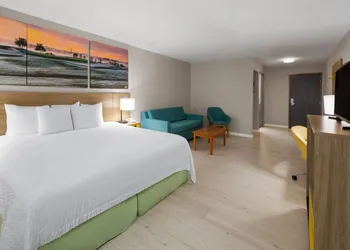 Days Inn & Suites by Wyndham Seaford hotel thumbnail 8