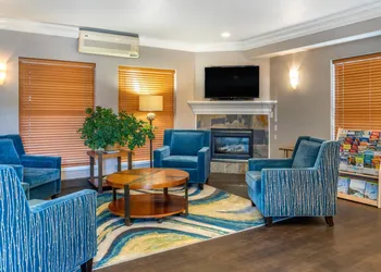 Elizabeth Oceanfront Suites, an Ascend Collection Hotel hotel thumbnail 5
