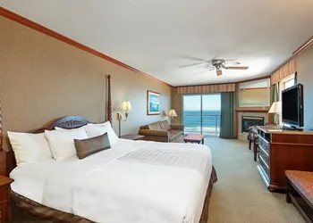 Elizabeth Oceanfront Suites, an Ascend Collection Hotel hotel thumbnail 7