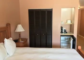 Hotel Baie-Saint-Paul hotel thumbnail 5