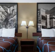 Super 8 by Wyndham Livingston Yellowstone hotel detail image 7
