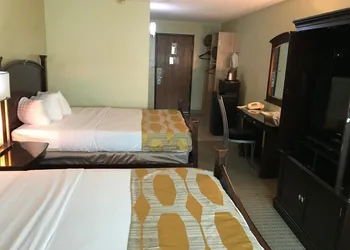 Marvin's Garden Inn hotel thumbnail 5