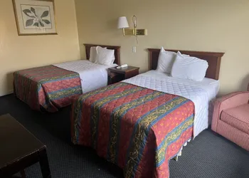 Loyalty Inn Charlotte Airport hotel thumbnail 6