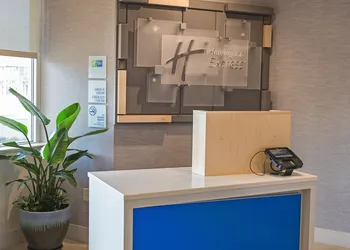 Holiday Inn Express Nags Head Oceanfront by IHG hotel thumbnail 2