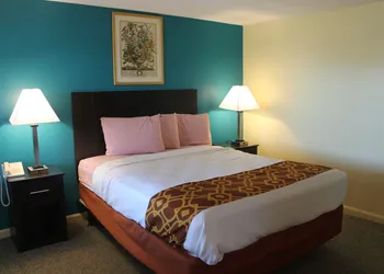 Rodeway Inn Orleans - Cape Cod hotel thumbnail 5