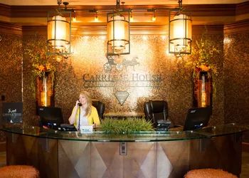 Carriage House Hotel hotel thumbnail 2