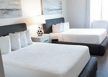 Carriage House Hotel hotel thumbnail 5