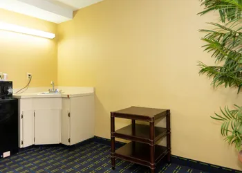 Shelby Inn hotel thumbnail 6