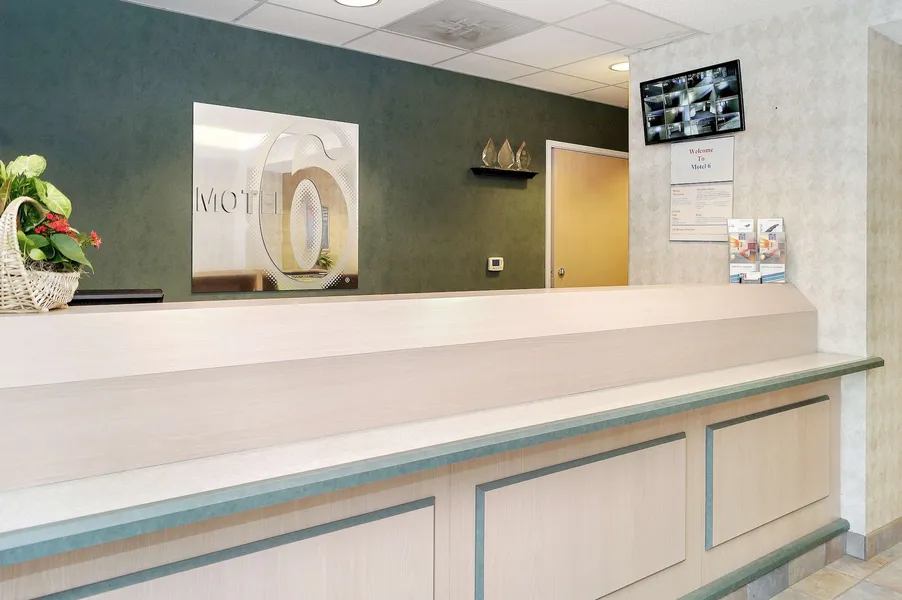 Motel 6 Peterborough, ON hotel detail image 6
