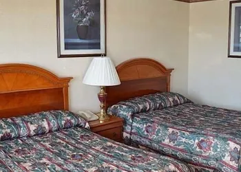 Gateway Inn Fairfield hotel thumbnail 2