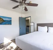 Coastal Breeze Inn hotel detail image 5