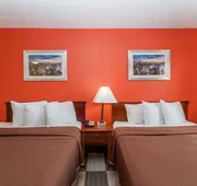 Travelodge by Wyndham Jersey City hotel detail image 7